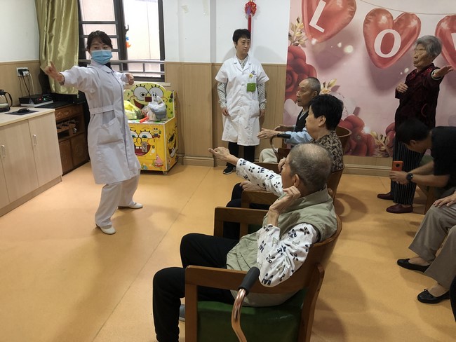 關注老年群體，健康與愛同行——我院老年醫(yī)學科走進頤樂堂老年公寓(圖2)