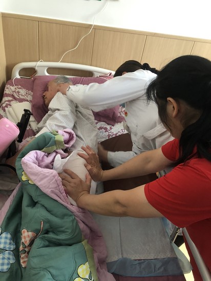 關注老年群體，健康與愛同行——我院老年醫(yī)學科走進頤樂堂老年公寓(圖5)