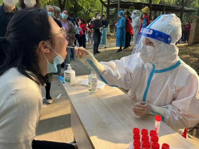 這不是一個(gè)人的戰(zhàn)役，平凡的崗位不平凡的事 ——記疫情下奮斗的呼吸人(圖9)
