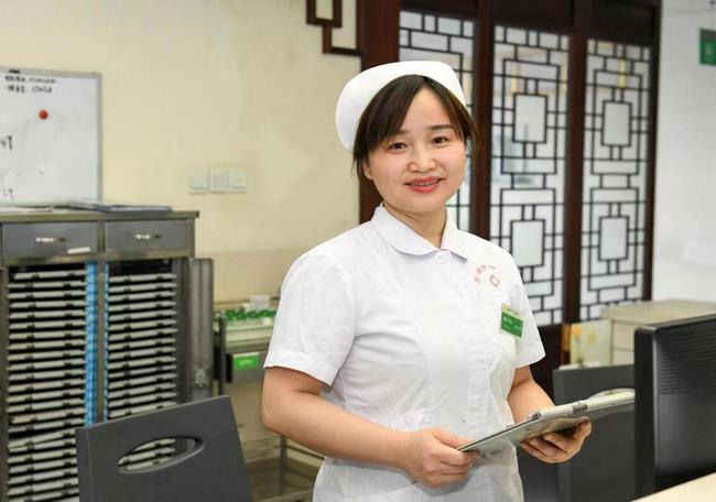 “既然選擇，就要做到最好” ——記蕪湖市中醫(yī)醫(yī)院推拿科主管護師楊小榮(圖1)