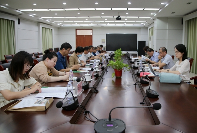 市發(fā)展和改革委員會(huì)來安徽中醫(yī)藥高等?？茖W(xué)校調(diào)研指導(dǎo)工作(圖1)