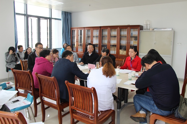 民主決策，科學(xué)管理——各代表團(tuán)分組討論(圖7)