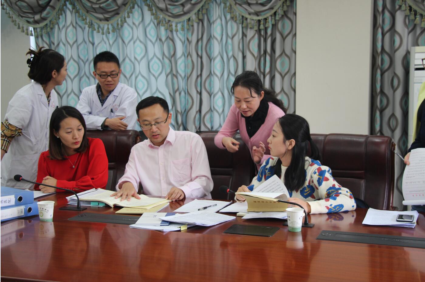 學(xué)校對(duì)我院基層黨支部標(biāo)準(zhǔn)化建設(shè)情況進(jìn)行專項(xiàng)督查(圖1)
