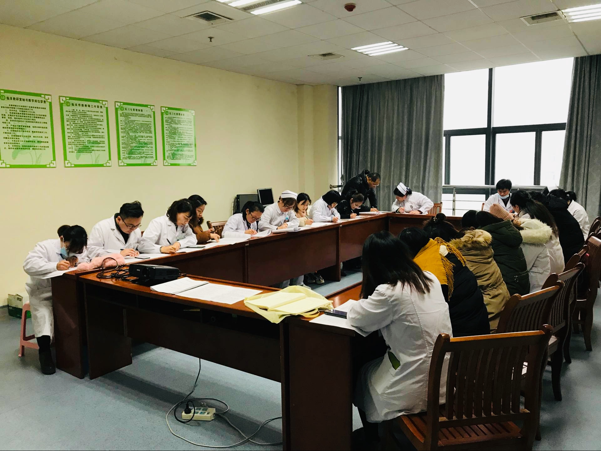 蕪湖市中醫(yī)院大內(nèi)科第二黨支部委員會、黨員大會及開放組織活動(圖2)