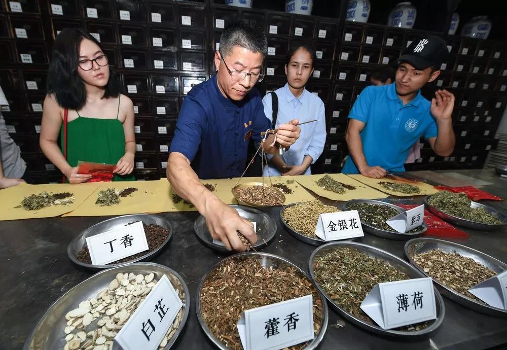 讓中華瑰寶為呵護(hù)人類健康再放異彩！我國中醫(yī)藥傳承創(chuàng)新發(fā)展邁進(jìn)新時(shí)代(圖4)