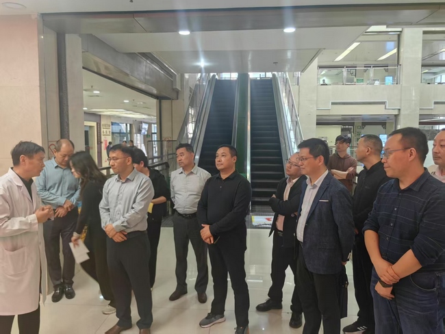 六安市裕安區(qū)衛(wèi)健工委來院調(diào)研緊密型城市醫(yī)聯(lián)體建設工作(圖3)